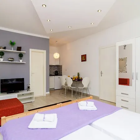Versus- Comfort Studio With Terrace *