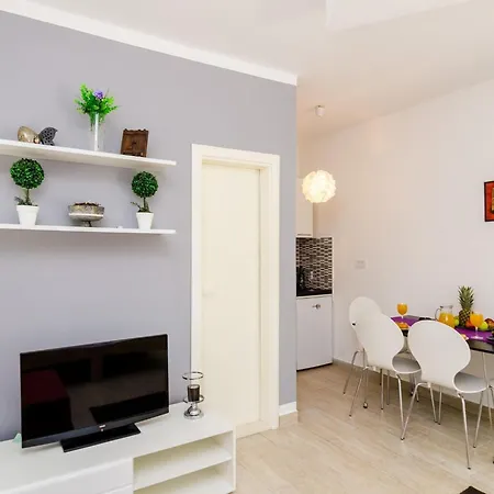Versus- Comfort Studio With Terrace Appartamento Mlini