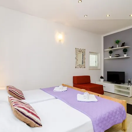 Versus- Comfort Studio With Terrace *